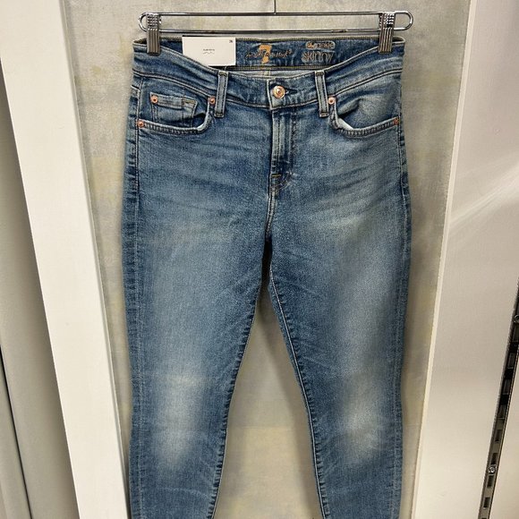 7 For All Mankind Roxanne Ankle Luxe Vintage With Destroyed Hem Muse - Picture 1 of 4